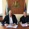 Кметът на Поморие подписа споразумение с МРРБ за основен ремонт на общински път Горица – Гълъбец – Порой