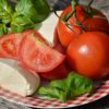 Bon appétit: 18 евро за салата от домати и краставици в Созопол