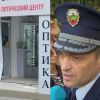 Екшън в центъра на Бургас: Издирван за гражби в гонка с полицията, патрулка се заби във витрина 