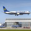 Кризата удари и Ryanair: Край на ерата на полети от 10 евро  
