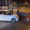Зрелищна катастрофа към Слънчев бряг: Багер с пиян водач се блъсна с две коли, двама са в болница (СНИМКИ)