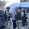 Европол и ГДБОП разбиха канал за мигранти през България и Сърбия, задържани са полицаи