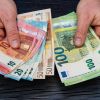 Максималният осигурителен доход се вдига на 2300 евро