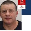 Входната врата на къщата на Къро в Кейптаун била съборена, сякаш от тежък автомобил