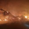 Пожар в склад на офроуд клуб "Вромос"край Бургас: Гори сграда за автомобили, 4 пожарни са на място (СНИМКИ)