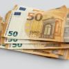 „Инфлационен чек“: Държавата дава по 50 евро на лица и семейства с ниски доходи