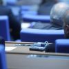 На първо четене: Битовите абонати няма да излизат на свободния пазар на ток от 1 юли