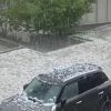 Мощна градушка и гръмотевична буря връхлетяха Бургас
