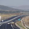 Полицаи свалиха мъж от надлез над АМ"Тракия", искал да скача