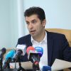 Кирил Петков внесе оставката на правителството в Народното събрание