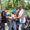 Детските усмивки са навсякъде в Бургас днес, най-смелите празнуваха на мощен мотор (СНИМКИ)