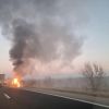 Кола се запали на магистрала „Тракия“ и предизвика пожар в нива