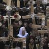 По стъпките на Исус: Хиляди извървяха Пътя на страданието в Йерусалим 