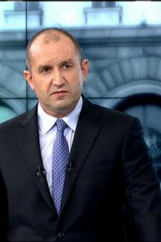 Радев в извънредно обръщение към нацията: Предсрочните избори за единственият път напред