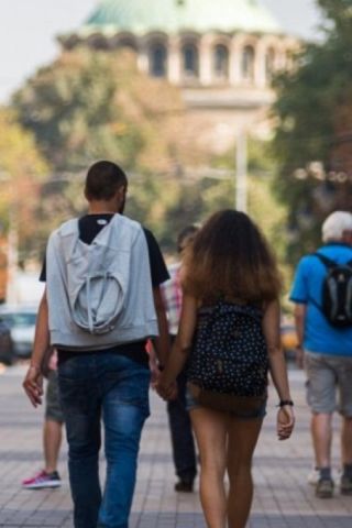 Населението у нас намаляло със 17% за 20 г., над 40% от децата са извънбрачни