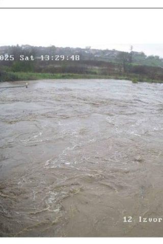 Кметът на Бургас задейства Bg-alert за 4 села: Пътят към тях е затворен, водният стълб е 5 метра