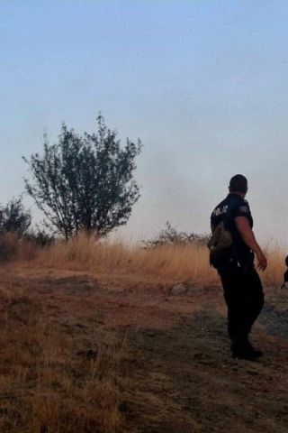 Нощта в сунгурларското село Скала: Хората вече са по домовете си, пожарът е извън населеното място