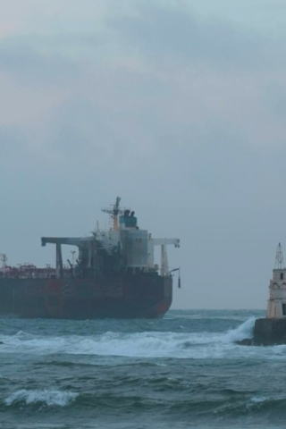 Кап. Александър Калчев: Ситуацията с танкера Kairos е критична, а властите действат неадекватно