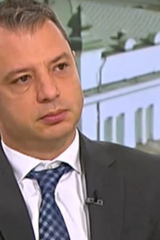 Делян Добрев за ремонтирания бюджет: Четирите основни искания на протестиращите са изпълнени
