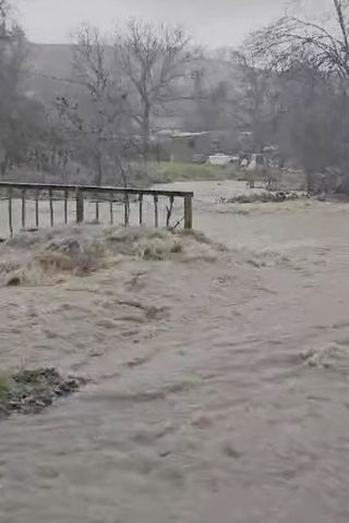 Ропотамо вдигна на крак местната власт в Ново Паничарево, основите на моста са подложени на изпитание