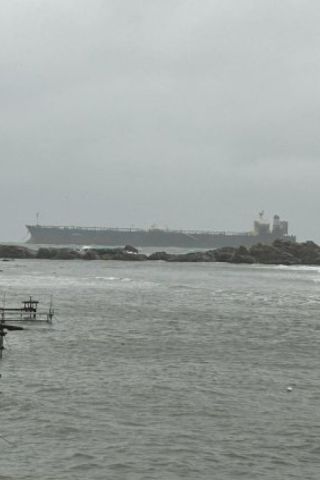 МОСВ предприе спешен мониторинг на морските води заради танкера "Кайрос"