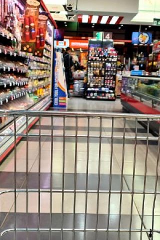 Производителите на храни вдигнаха цените с 24% за година