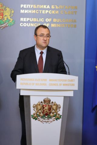 Министър Иван Иванов: От над 400 проверки на строителство в коритата на реки и дерета при 370 има нарушения 