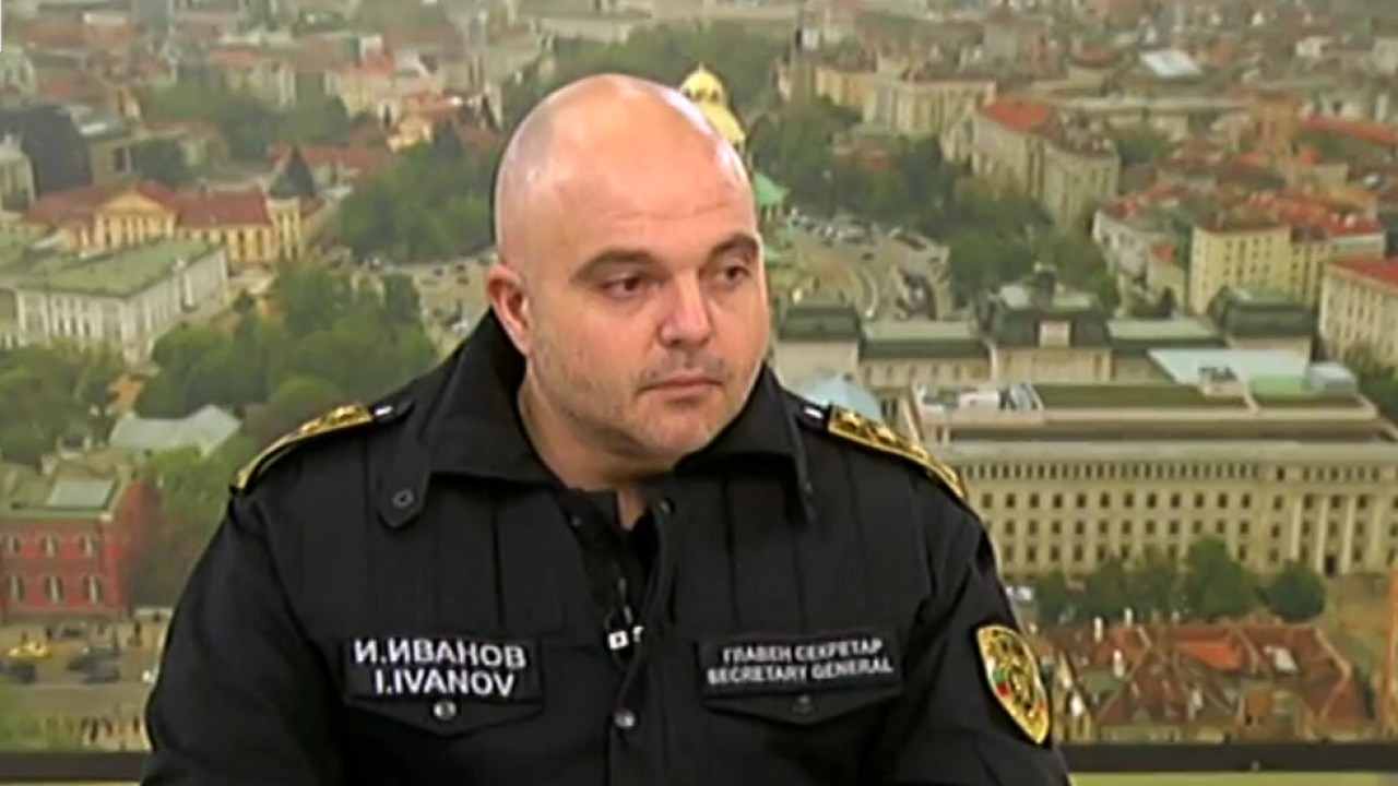Главният секретар на МВР: Ако имате нужда помолете се вкъщи на Великден ...