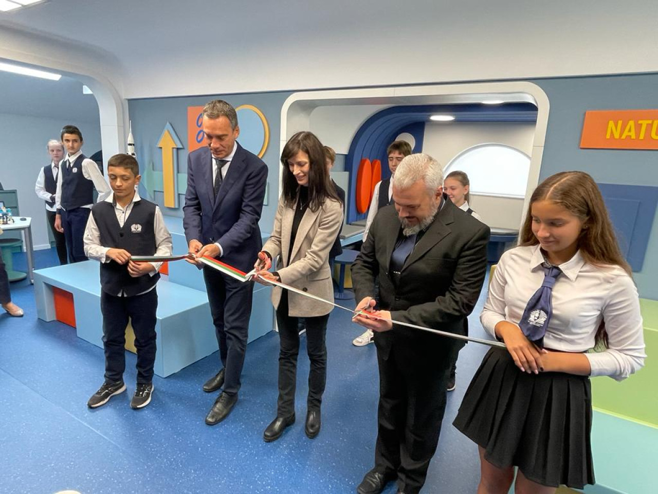 ОУ „Александър Георгиев-Коджакафалията“ – Бургас вече има център за ...