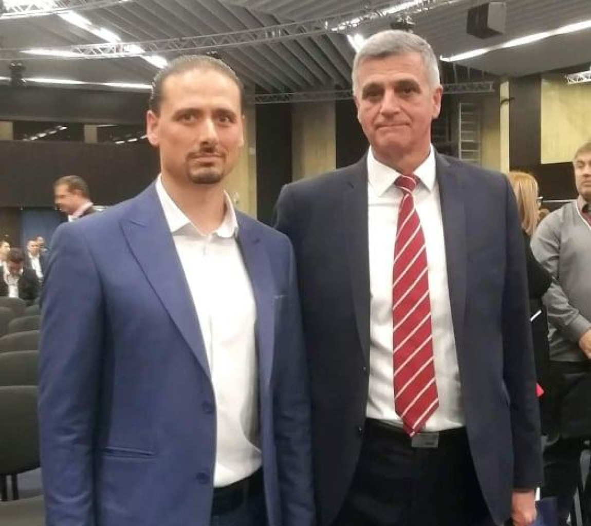 Бившият зам. областен управител на Бургас Асен Бонджев сред ...