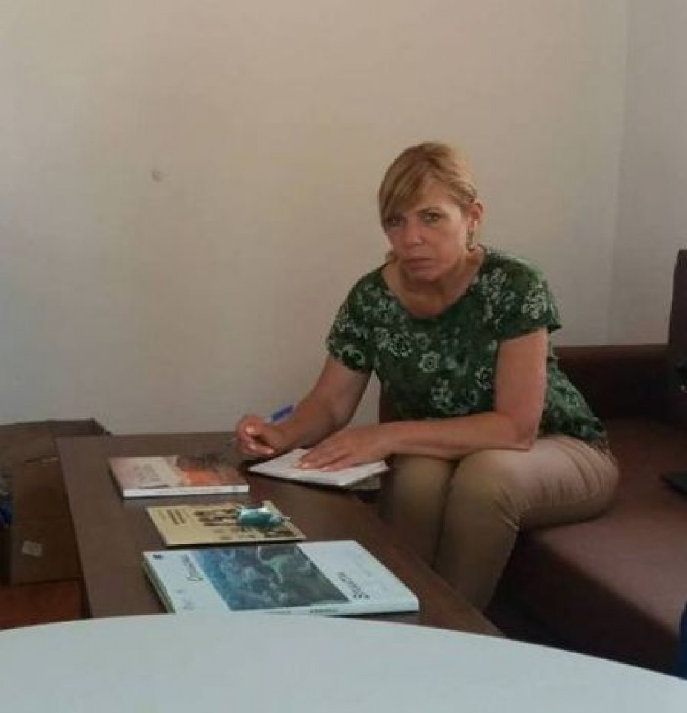 Бургаският депутат Диана Саватева продължава кампанията за предпазване ...