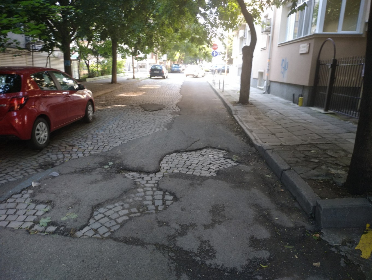 Общината готова да обнови цялостно ул. „Шейново“ в центъра на Бургас ...